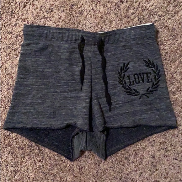 🖤LOVE booty shorts🖤 - Picture 3 of 3